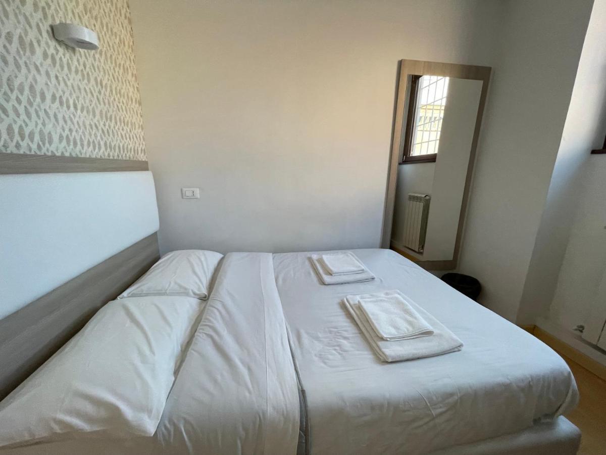 Luciano Laterani Guest House Roma Exterior foto